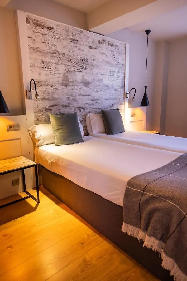 Hotel Cims De Camprodon 3*,
